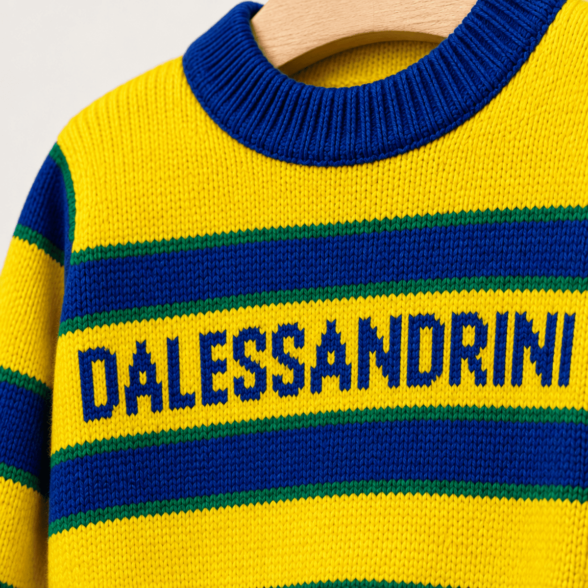 Daniele Alessandrini maglione a righe gialle e blu con logo neonato | CDifferent Outlet