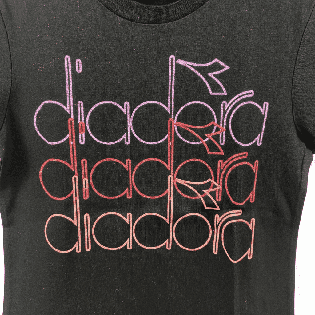 Diadora t-shirt bambina nera multiscritta - Abbigliamento bambini firmato | CDifferent Outlet
