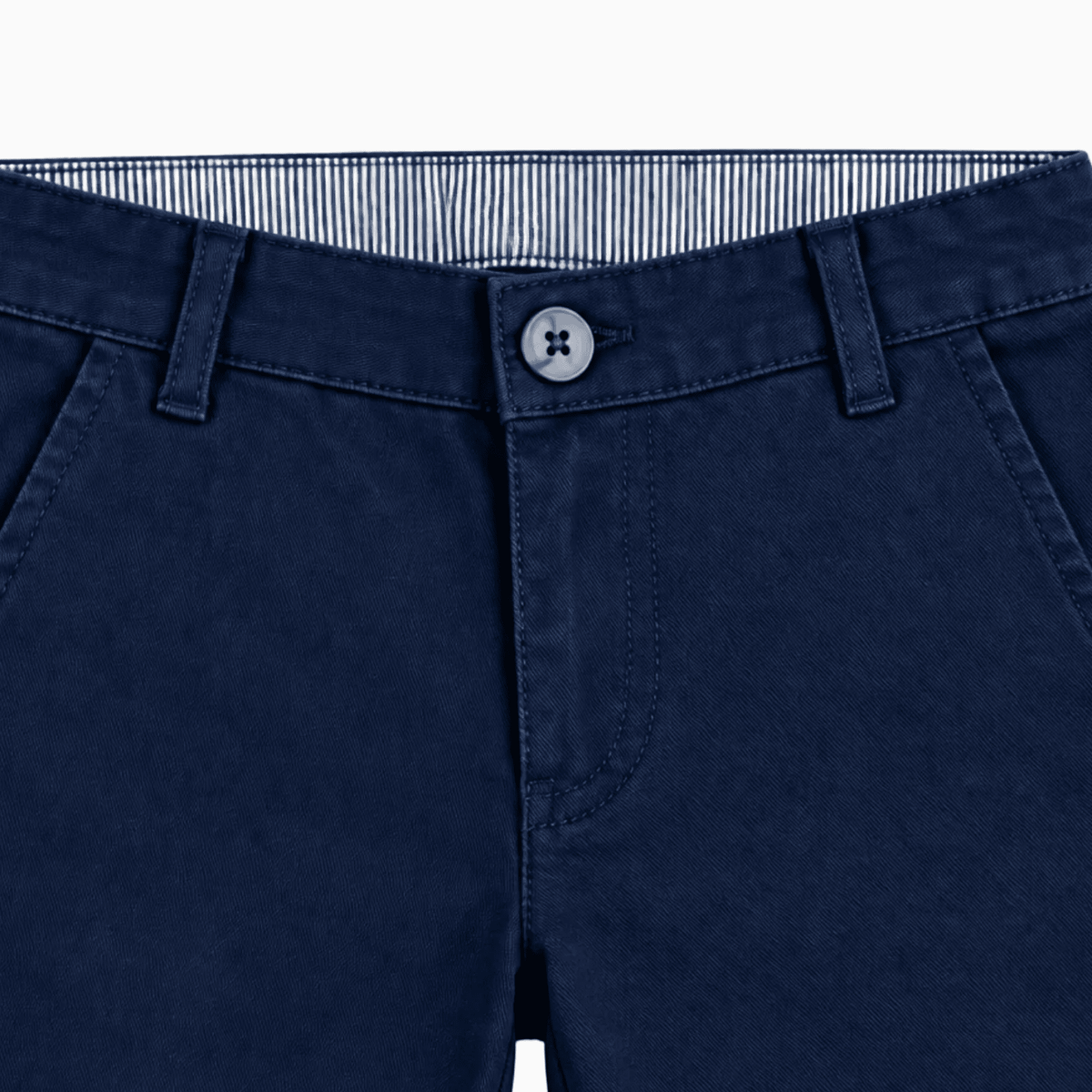 Dettaglio vita elastica pantalone bambino blu navy con fantasia righe e passanti
