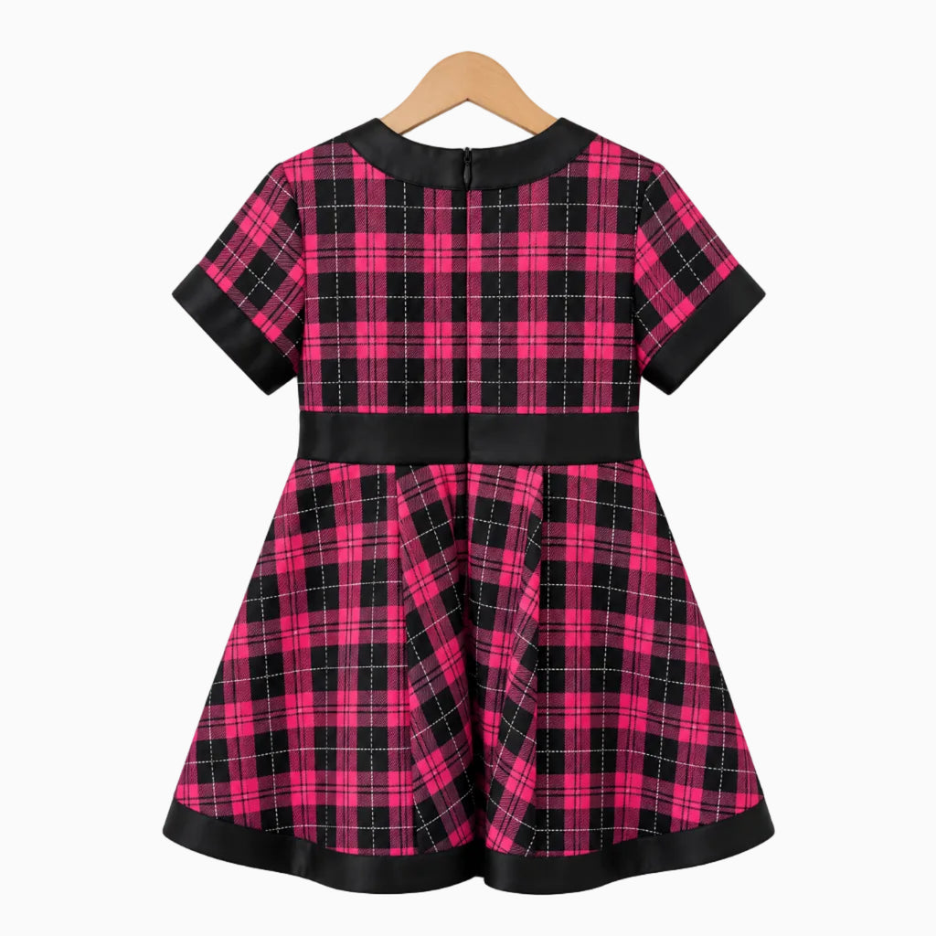 Vista posteriore abito tartan fuxia nero cerniera ecopelle gonna svasata