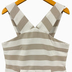 Mayoral vestito lino a righe bianco e beige bambina - Abbigliamento bambini firmato | CDifferent Outlet