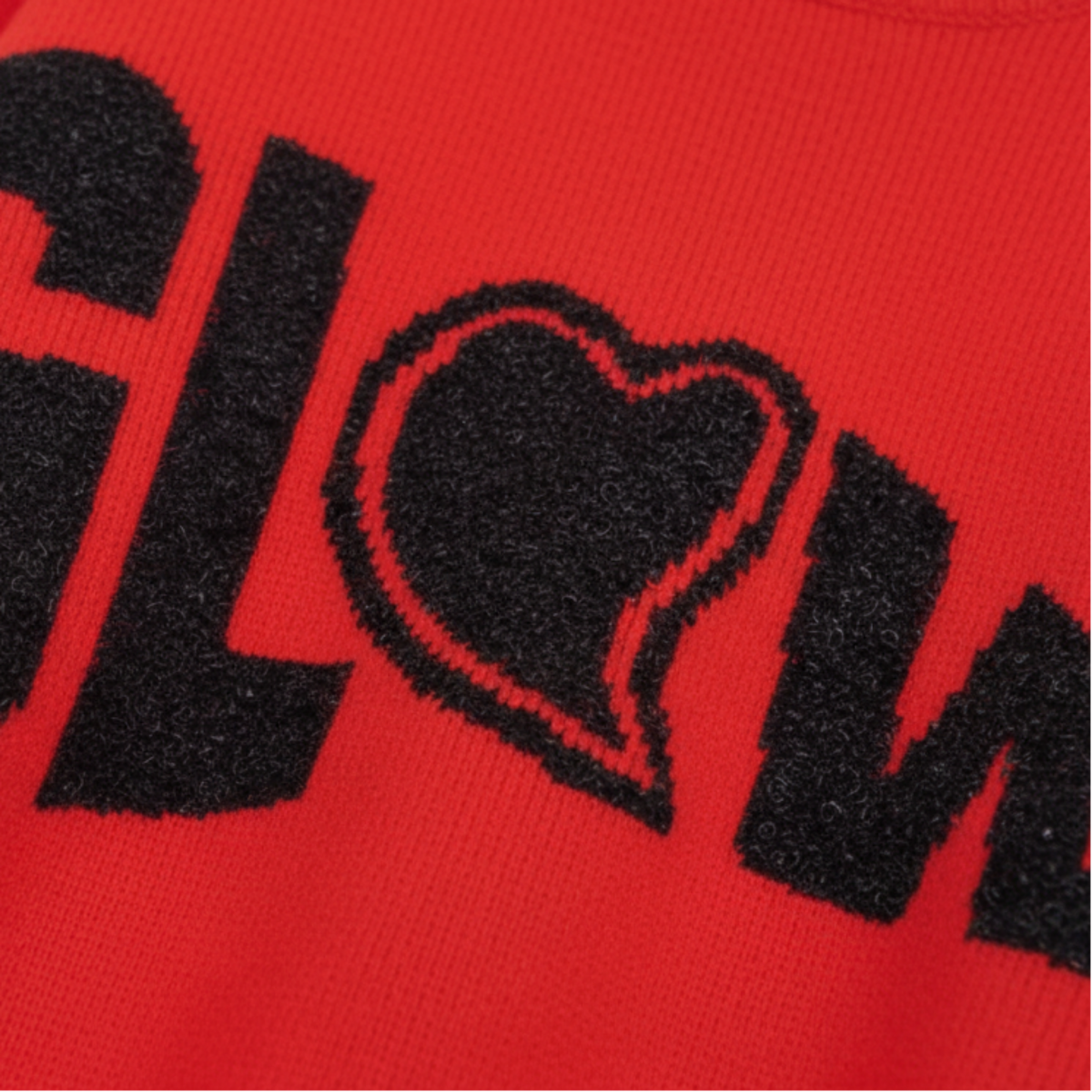 Liu Jo maglia chiusa con scritta "GLOW" e cuore