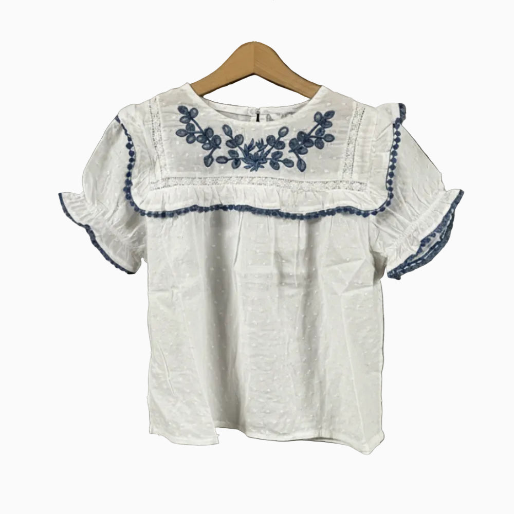 Mayoral blusa in plumetis con ricamo floreale blu e pizzo bambina