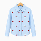 Camicia bambina celeste cuori rossi ricamati in rilievo